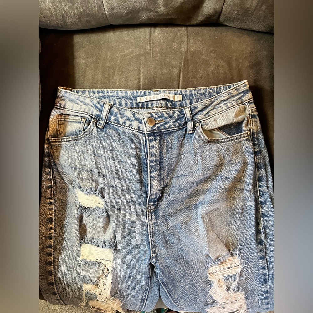 Woman’s Acid Wash Jeans-Size 11